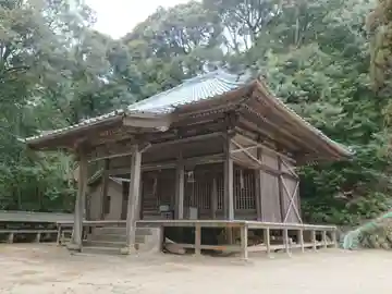 岩谷観音の本殿・本堂