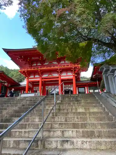 近江神宮の山門