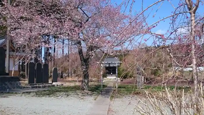 龍田神社の建物その他