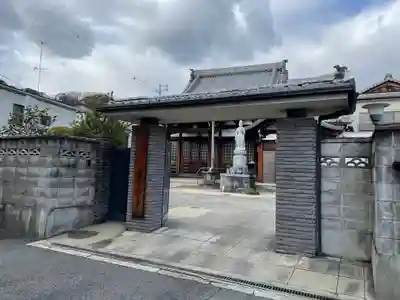 霊山寺の本殿・本堂