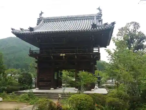 金剛城寺の山門・神門