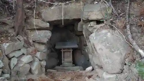 猪之谷神社の末社