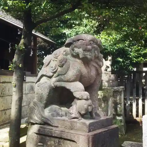 鎧神社の狛犬