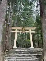 飛瀧神社(熊野那智大社別宮)の{uncategorized: "未分類", other: "その他", undefined: "問題あり", building: "その他建物", grave: "お墓", sacred_gate: "鳥居", guardian: "狛犬", statue: "像", buddha: "仏像", history: "歴史", nature: "自然", garden: "庭園", animal: "動物", pagoda: "塔", temizu: "手水舎", mountain_gate: "山門・神門", sanctuary: "本殿・本堂", subordinate: "末社・摂社", art: "芸術", scenery: "景色", jizo: "地蔵", ema: "絵馬", goshuin: "御朱印", omikuji: "おみくじ", items: "授与品その他", amulet: "お守り", goshuincho: "御朱印帳", eats: "食事", festival: "お祭り", votive_dance: "神楽", shichigosan: "七五三参", wedding: "結婚式", experience: "体験その他", initially: "初詣", around: "周辺", anti_infection: "感染症対策"}