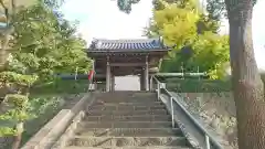 歓喜寺の山門