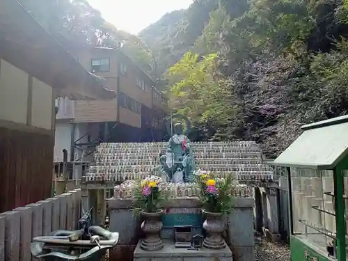 大本山七宝瀧寺(大阪府)
