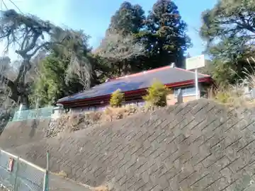 学定寺の本殿・本堂