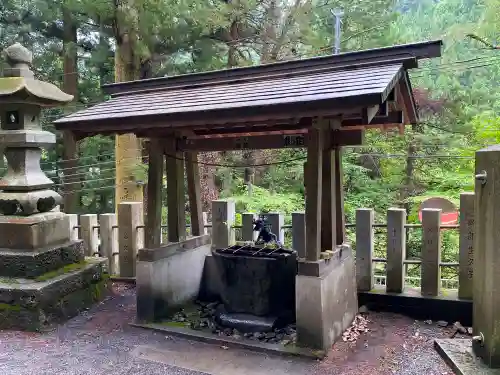 九頭龍神社の手水舎