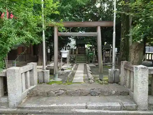 東ノ宮神社の鳥居