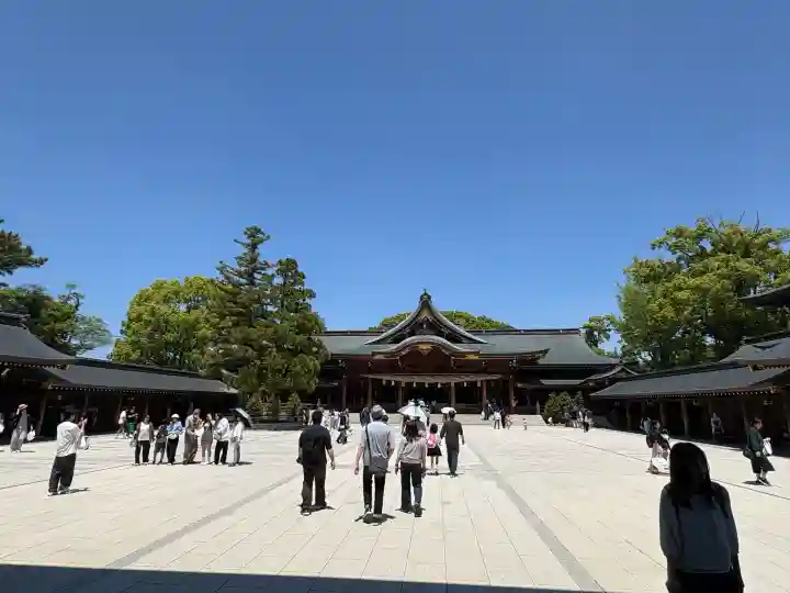 寒川神社の{uncategorized: "未分類", other: "その他", undefined: "問題あり", building: "その他建物", grave: "お墓", sacred_gate: "鳥居", guardian: "狛犬", statue: "像", buddha: "仏像", history: "歴史", nature: "自然", garden: "庭園", animal: "動物", pagoda: "塔", temizu: "手水舎", mountain_gate: "山門・神門", sanctuary: "本殿・本堂", subordinate: "末社・摂社", art: "芸術", scenery: "景色", jizo: "地蔵", ema: "絵馬", goshuin: "御朱印", omikuji: "おみくじ", items: "授与品その他", amulet: "お守り", goshuincho: "御朱印帳", eats: "食事", festival: "お祭り", votive_dance: "神楽", shichigosan: "七五三参", wedding: "結婚式", experience: "体験その他", initially: "初詣", around: "周辺", anti_infection: "感染症対策"}