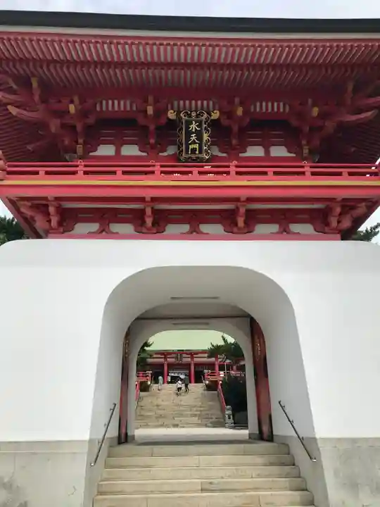 赤間神宮の山門・神門