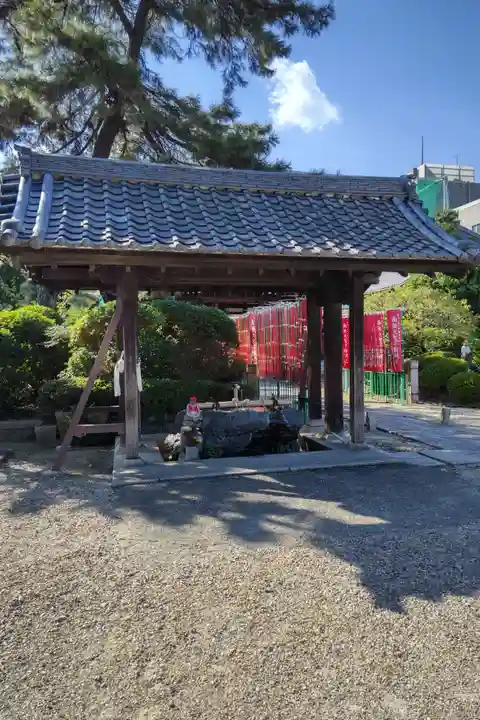 建中寺の手水舎
