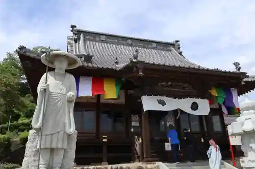 埼玉厄除け開運大師・龍泉寺（切り絵御朱印発祥の寺）(埼玉県)