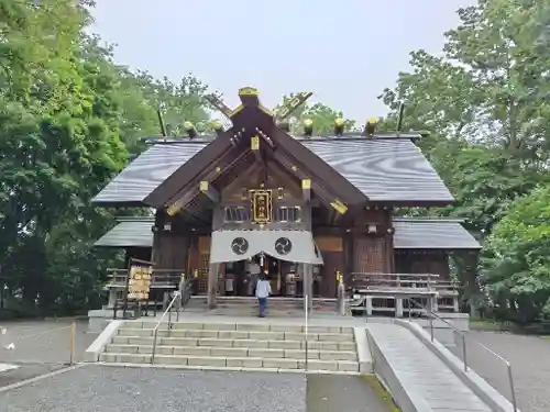 旭川神社の本殿