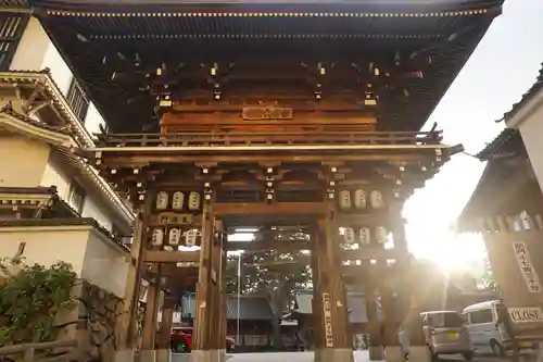 小倉祇園八坂神社の山門