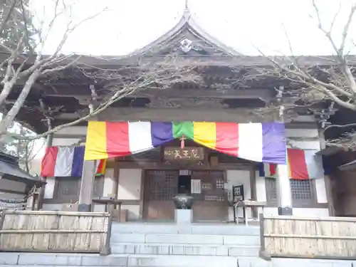 呑山観音寺の本殿