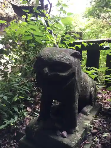 釋尊寺の狛犬