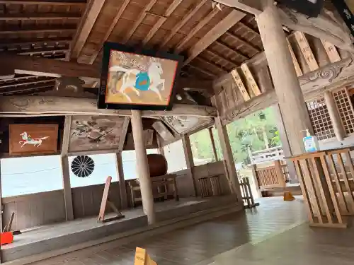 伊和神社の{uncategorized: "未分類", other: "その他", undefined: "問題あり", building: "その他建物", grave: "お墓", sacred_gate: "鳥居", guardian: "狛犬", statue: "像", buddha: "仏像", history: "歴史", nature: "自然", garden: "庭園", animal: "動物", pagoda: "塔", temizu: "手水舎", mountain_gate: "山門・神門", sanctuary: "本殿・本堂", subordinate: "末社・摂社", art: "芸術", scenery: "景色", jizo: "地蔵", ema: "絵馬", goshuin: "御朱印", omikuji: "おみくじ", items: "授与品その他", amulet: "お守り", goshuincho: "御朱印帳", eats: "食事", festival: "お祭り", votive_dance: "神楽", shichigosan: "七五三参", wedding: "結婚式", experience: "体験その他", initially: "初詣", around: "周辺", anti_infection: "感染症対策"}