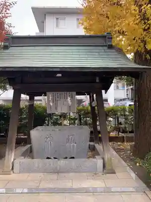 桜神宮の手水舎