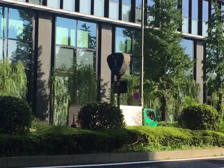 豊川稲荷東京別院の周辺