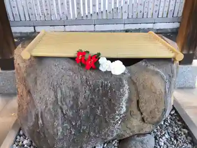 白金氷川神社の手水舎