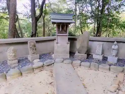 木庭八幡社の末社・摂社