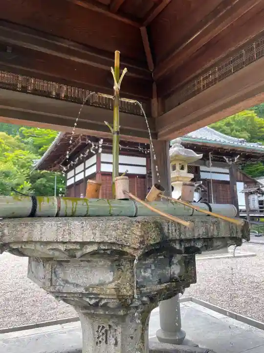 善峯寺の手水舎
