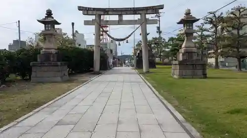 高岡関野神社の庭園
