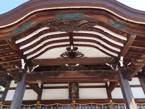 石田神社の本殿