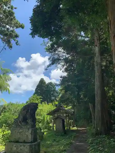 八幡神社の狛犬