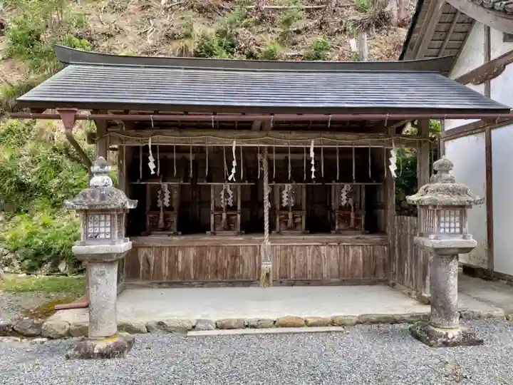 摩氣神社の末社・摂社