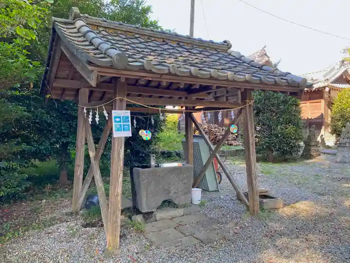 網戸神社の手水舎