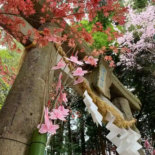 滑川神社 - 仕事と子どもの守り神の鳥居