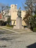 玉造稲荷神社分社の像