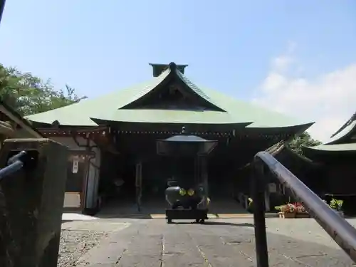 弘明寺の本殿・本堂