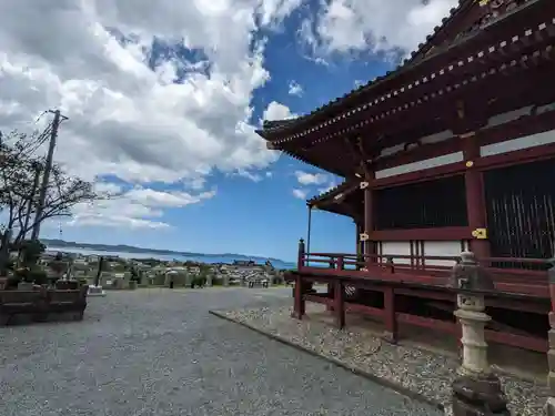 那古寺の本殿・本堂