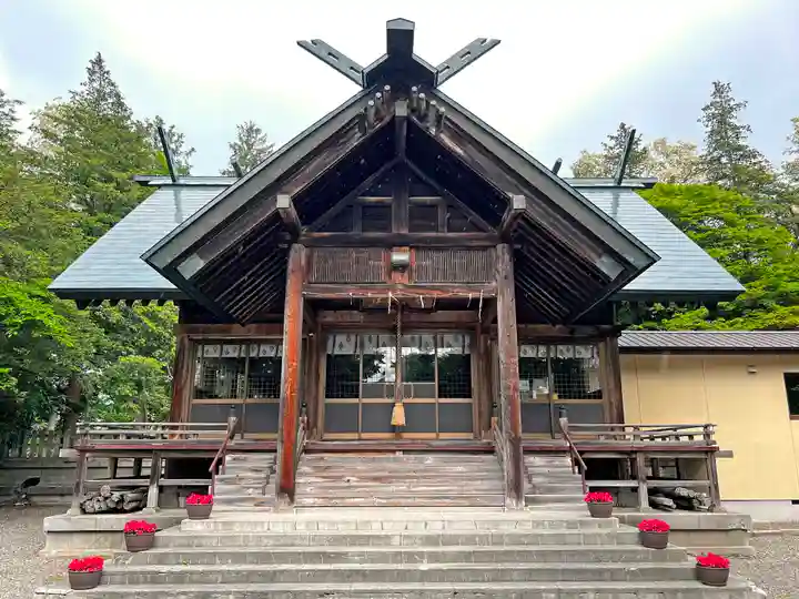 栗沢神社の本殿・本堂