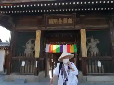 善通寺の山門・神門