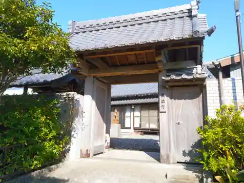 正法寺の山門