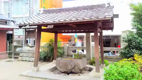 三輪神社の手水舎