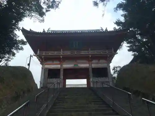 道成寺の山門