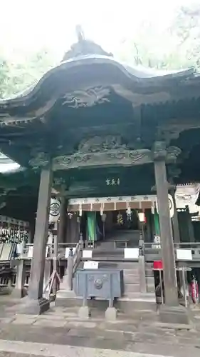 手長神社の本殿