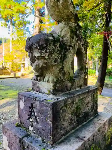 諏訪神社の狛犬