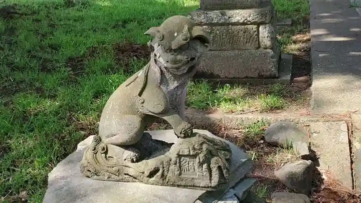 稲荷神社の狛犬