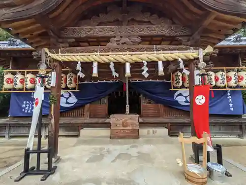 鰹宇神社の本殿