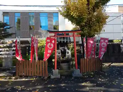 麻布氷川神社の鳥居