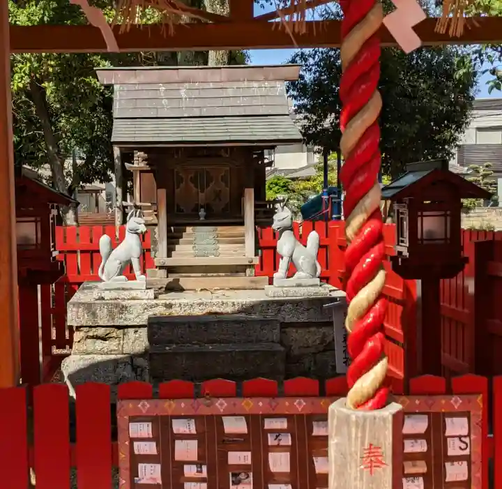 丸山神明社の{uncategorized: "未分類", other: "その他", undefined: "問題あり", building: "その他建物", grave: "お墓", sacred_gate: "鳥居", guardian: "狛犬", statue: "像", buddha: "仏像", history: "歴史", nature: "自然", garden: "庭園", animal: "動物", pagoda: "塔", temizu: "手水舎", mountain_gate: "山門・神門", sanctuary: "本殿・本堂", subordinate: "末社・摂社", art: "芸術", scenery: "景色", jizo: "地蔵", ema: "絵馬", goshuin: "御朱印", omikuji: "おみくじ", items: "授与品その他", amulet: "お守り", goshuincho: "御朱印帳", eats: "食事", festival: "お祭り", votive_dance: "神楽", shichigosan: "七五三参", wedding: "結婚式", experience: "体験その他", initially: "初詣", around: "周辺", anti_infection: "感染症対策"}