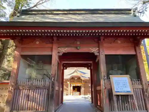 大分八幡宮の山門