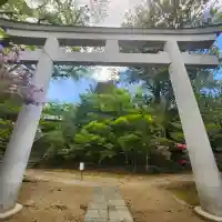 二本松神社の{uncategorized: "未分類", other: "その他", undefined: "問題あり", building: "その他建物", grave: "お墓", sacred_gate: "鳥居", guardian: "狛犬", statue: "像", buddha: "仏像", history: "歴史", nature: "自然", garden: "庭園", animal: "動物", pagoda: "塔", temizu: "手水舎", mountain_gate: "山門・神門", sanctuary: "本殿・本堂", subordinate: "末社・摂社", art: "芸術", scenery: "景色", jizo: "地蔵", ema: "絵馬", goshuin: "御朱印", omikuji: "おみくじ", items: "授与品その他", amulet: "お守り", goshuincho: "御朱印帳", eats: "食事", festival: "お祭り", votive_dance: "神楽", shichigosan: "七五三参", wedding: "結婚式", experience: "体験その他", initially: "初詣", around: "周辺", anti_infection: "感染症対策"}