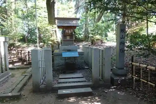 御首神社の末社